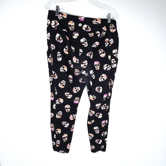 torrid Black Camo Skull Goth Moisture Wicking Active Leggings - Picture 7 of 9
